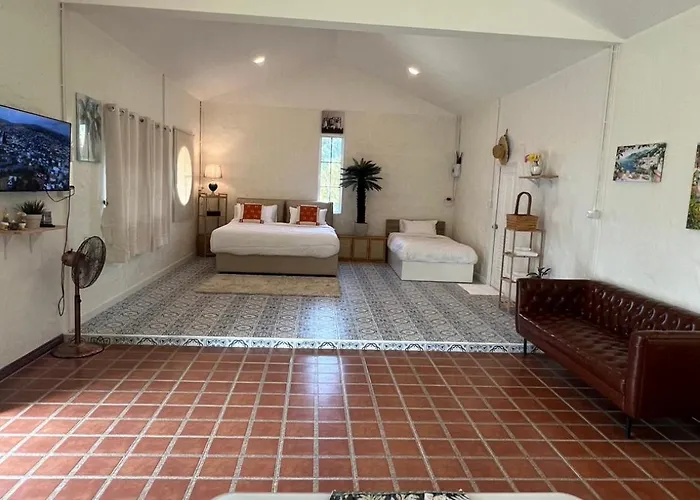วันรีสอร์ท Villa Ban Tha Maklua